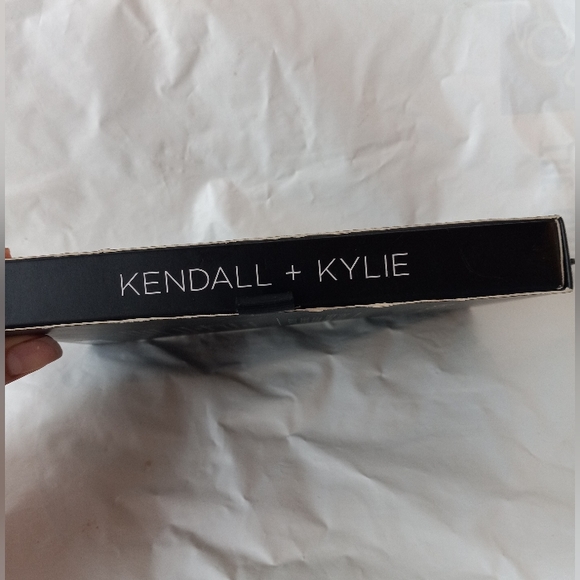 Kendall & Kylie Black Lace Fishnet Case for Apple iPhone X XS- TPU Classy Cover - Picture 5 of 7